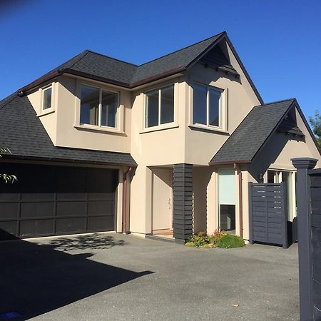 Davidsons Luxury Homestay Lower Hutt Exterior foto